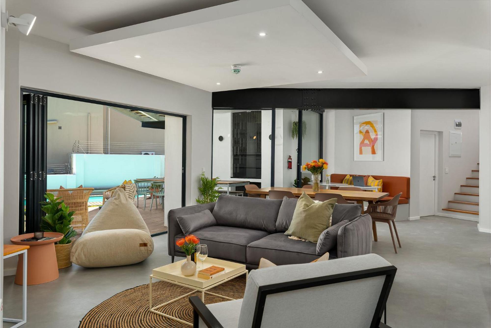 Neighbourgood 1St Crescent Camps Bay Hotel Cidade Do Cabo Exterior foto